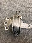 13347455 General Motors Chevy Cruze Mount Used Oem