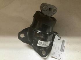 343.gm8m22 Silvrdo15 2022 Engine Mounts 323383