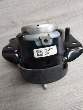 68271526 2018-2023 Jeep Wrangler Jl 2.0l Oem Right Passenger Engine Mount
