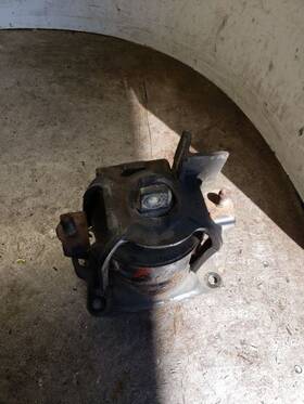 343.ac1n05 Acura Tl 2005 Engine Mounts 1082255