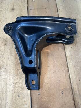 50827-sk7-000 Acura 90-93 Integra T-bracket Manual Transmission Mount B Swap B16 B18 Oem