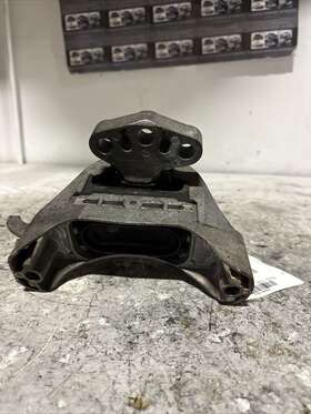 91913xs Apa/uro Parts For 1998-2003 Jaguar Xjr Engine Mount Front 1999 2000 2001 2002