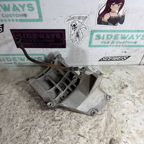 1702638 Bmw M60 V8 Right Motor Mount Bracket And Ac E31 E32 E34 E38 M60b40 540i