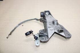 22116760317 Bmw E88 E90 E92 135 335 N55 Left Driver Side Engine Motor Mount Bracket Oem