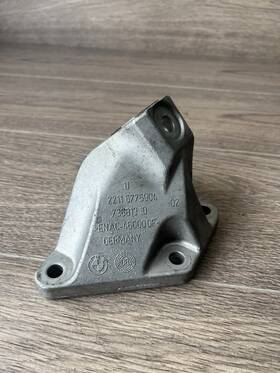 22116775904-22166 Bmw 2009-2015 750i 550i 650 Engine Motor Mount Bracket Right Oem Used