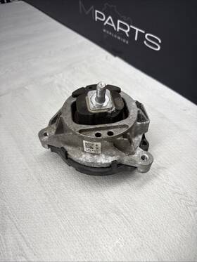 22117855818 Bmw 15-20 F80 F82 F83 M3 M4 Engine Motor Mount Bracket Right Passenger 7855818