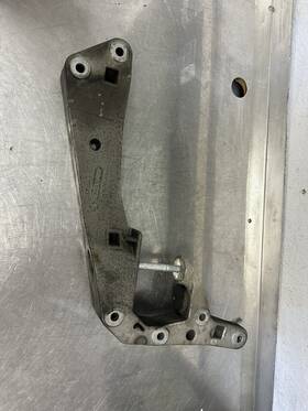 22329485312 Bmw 2019 330i Xdrive Awd Transfer Case Mount Bracket