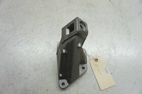 2284112 Bmw 2013-2018 M6 F12 Oem Right Front Engine Mount Bracket 2284112 Bmw 2013-2018 M6 F12 Oem Right Front Engine Mount Bracket