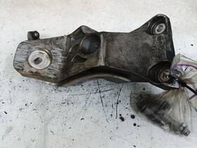 6-776-672 Bmw 2008 - 2010 535i 535xi Right Passenger Side Engine Motor Mount Bracket Oem