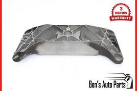 6777613-01 Bmw 2011-2016 F10 F11 F12 F13 528i 535i 550i Front Transmission Mount Bracket