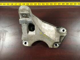 6784736 Bmw 2011-2013 335i Left Driver Side Engine Motor Mount Bracket Oem