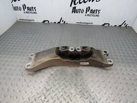 20897881 Cadillac 2016-2018 Cts Automatic Tranmission Mount Crossmember Bracket