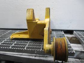 169-4657 Caterpillar C10 C12 Alternator Support Bracket With Idler Pulley Part