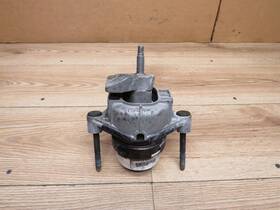 23187451 Chevrolet 2015-2019 Corvette Left Driver Side Engine Mount Oem 6238