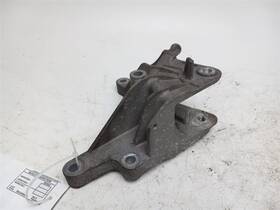 343.gm1i14 Chevrolet 2014 Malibu Front Passenger Engine Mount