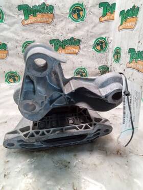 343.gm1m17 Chevrolet Malibu 2017 Engine Mounts 3532028