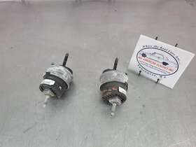 343.gm1w15 Chevrolet 2015 Camaro Ls3 Engine Motor Mount Stands Pair Lh/rh - Oem