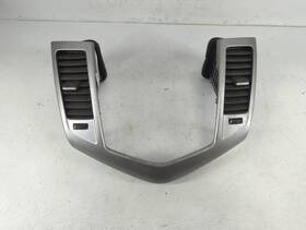 544953375 Chevrolet 2012 Cruze Radio Bezel Trim L4g8h