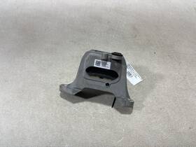 84322223 Chevrolet 2018-2024 Equinox Front Engine Motor Mount Bracket Silver Oem