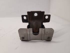 343.gm8m00 Chevrolet Truck 1999-2007 Silverado 1500 Right Rh Engine Mount