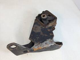 4269279 Chrysler Dodge Plymouth Front Engine Motor Mount