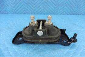 5273994ab Chrysler Town And Country Grand Caravan 3.6l Right Engine Mount 2011-2015 Oem