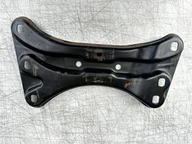 A1702420401 Chrysler 2005 Crossfire Engine Motor Mounting Support Bracket Plate Oem