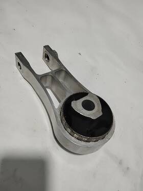 P68224737ab Chrysler Pacifica 3.6l Engine Motor Torque Strut Mount Bracket Oem 2017 - 2023