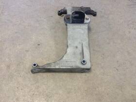 A4720940441 Detroit Dd15 Engine Bracket - Used P/n