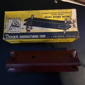 1115744 Dodge Nos Plymouth Desoto 6 Cylinder Front Motor Mount Doan 2018 671146