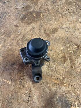 9829b Dream Bay Auto 2007-2012 For Mazda Cx-7 2.3l 2.5l Front Right Engine Motor Mount With Bracket