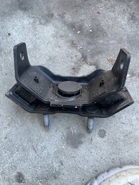 Ace704 Factory/oem Transmission Mount For 2010-2015 Chevrolet Camaro 6.2l Zl1