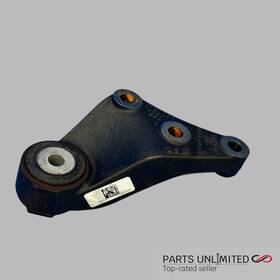 3430090 Fiat 14584 14-17 500l Oem Right Side Engine Motor Mount Bracket 1.4l Turbo #