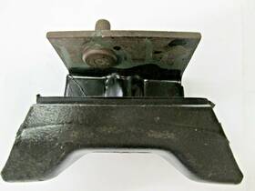 C0aa-6038-b Fomoco Nos 61 62 Ford 6 Cylinder 223 Cu In Right Front Engine Mount