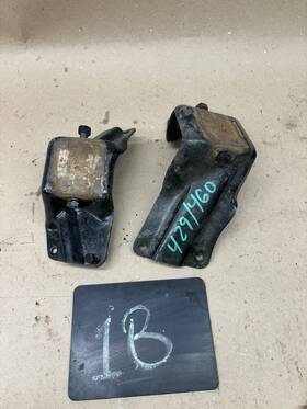 D3tz-6028 Fomoco 1967 1979 Ford Truck F150 F100 2wd Engine Mount Mounts Clamshell 429 460 Stands