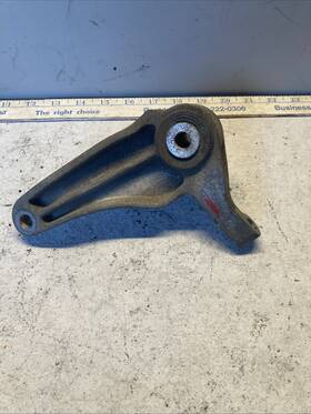 3m51-6p093-ae Ford 3m516p093ae 2012 Focus 5 Speed Manual Transmission Bracket Oem
