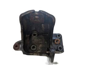 5f936a067ae Ford Motor Mount Bracket From 2006 Five Hundred 3.0
