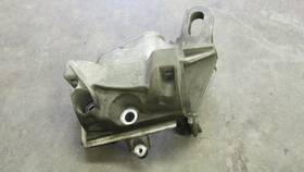 8a6g-6f001 Ford 2013 -2018 Fiesta Engine Frame Mount 1.6l A/t 8a6g 6f001