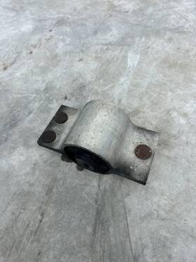 A5966 Ford V604 Fits 2017-2022 F-250/f-350 Super Duty 6.7l Front Left Motor Mount Oem