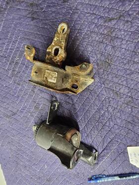 C1bz-6068-c Ford 2014-19 Fiesta St 1.6l Mt Fwd Upper Transmission Mount And Engine
