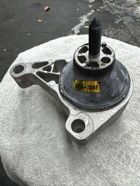 Dea-3085 Ford Focus 02-07 Front Right Motor Mount