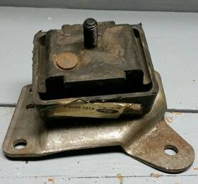 E2tz-6038-a Ford E2tz-6038-b Vintage New Motor Mount Truck