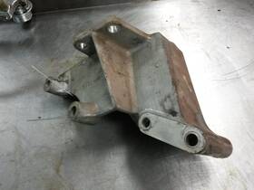 E6dp7e235ad Ford Motor Mount Bracket For 87-90 Taurus 3.0