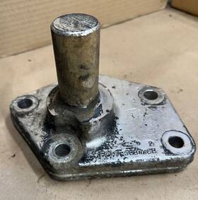 F3ht-5087-gb Ford Cummins 12 Valve 6bt Motor Mount Bracket Aluminum F650 F750 Oe