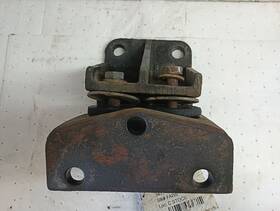 343.flhc96 Freightliner Cummins M11 Engine Mounts From 1996 Fld120 11924251