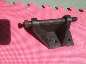 6801310335 Freightliner Used 5.9 Cummins Ac Compressor Mount