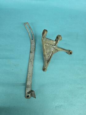 3849727 General Motors Original 65 1965 396 Chevy Chevelle Z-16 Uppper And Lower Alternator Brackets