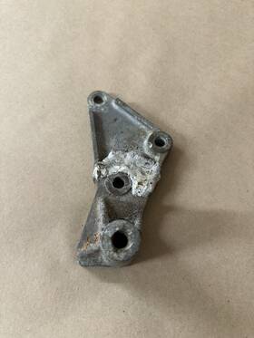 499313 General Motors 1977 - 1979 Pontiac Firebird Trans Am Oldsmobile 403 Alternator Rear Bracket