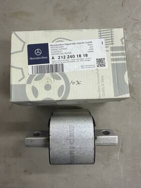 2122401818 Genuine Mercedes Brand New Oem Automatic Transmission Mount Rear For