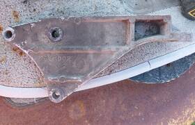 2szm002 Geo Oem Swift Chevy Metro 95-01 4cyl Right Engine Mount Bracket Standard 5 Speed